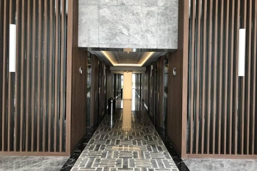 Homy 2 Bedroom Apartment Near Shopping Malls جاكرتا المظهر الخارجي الصورة