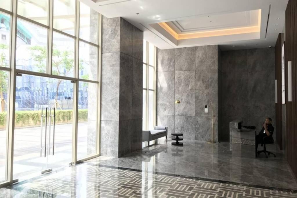 Homy 2 Bedroom Apartment Near Shopping Malls جاكرتا المظهر الخارجي الصورة